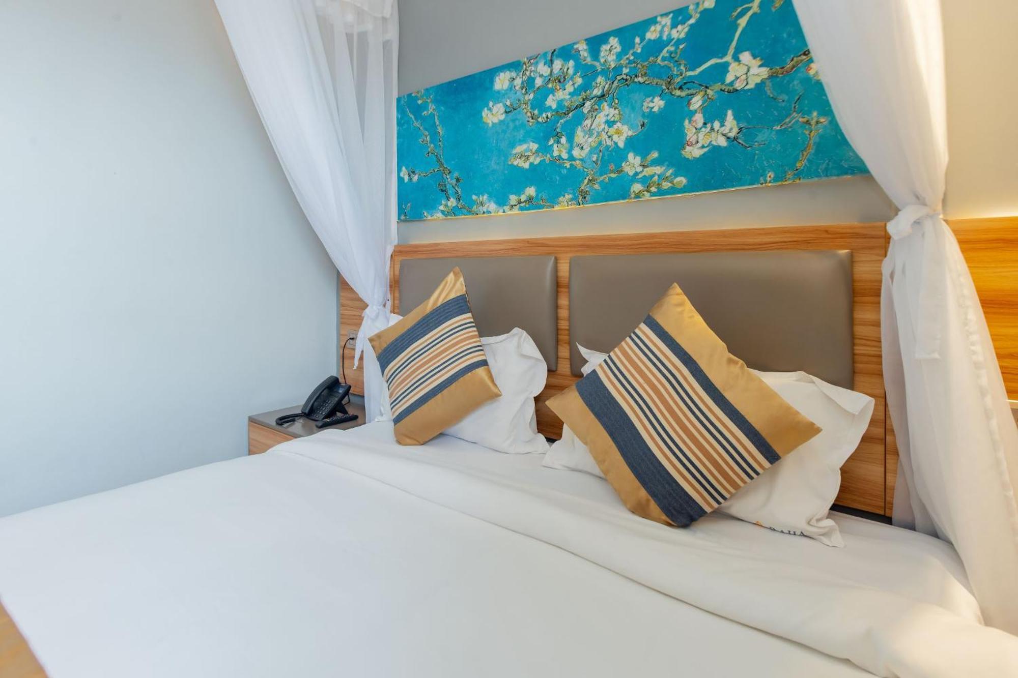 Raha Hotel & Suites Найроби Экстерьер фото